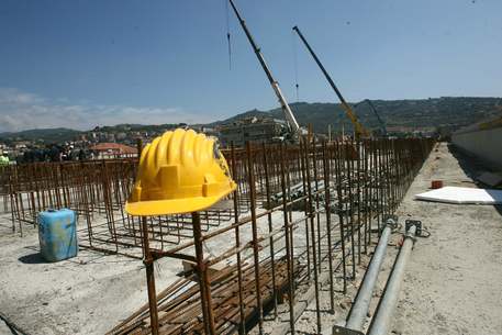 Cantiere edile (ANSA)